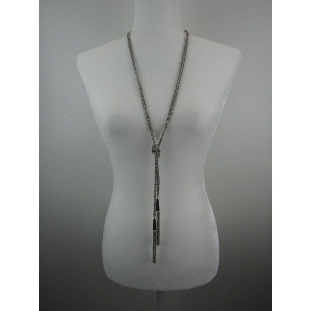 WHBM FULL LENGHT TWIST ROPE AND TASSEL  NECKLACE